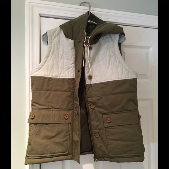 Burton Jackets & Blazers - Burton Women’s Geneva Vest